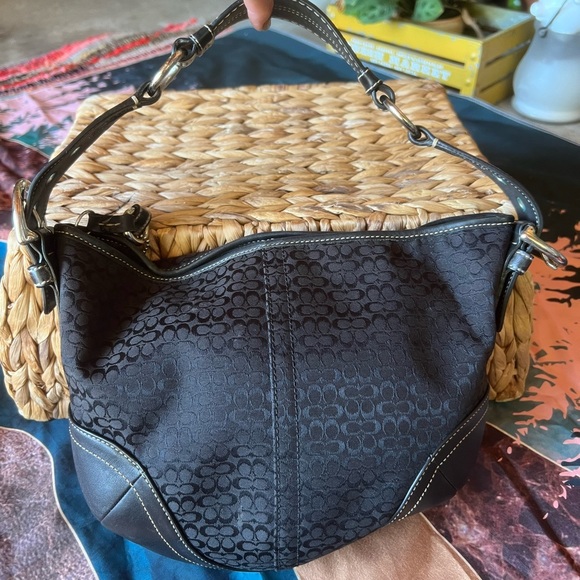 Coach Handbags - COACH women purse